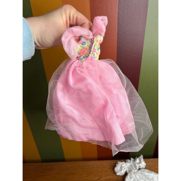1990s vintage Barbie ball gown dresses wedding clothes collectable - Picture 6 of 7